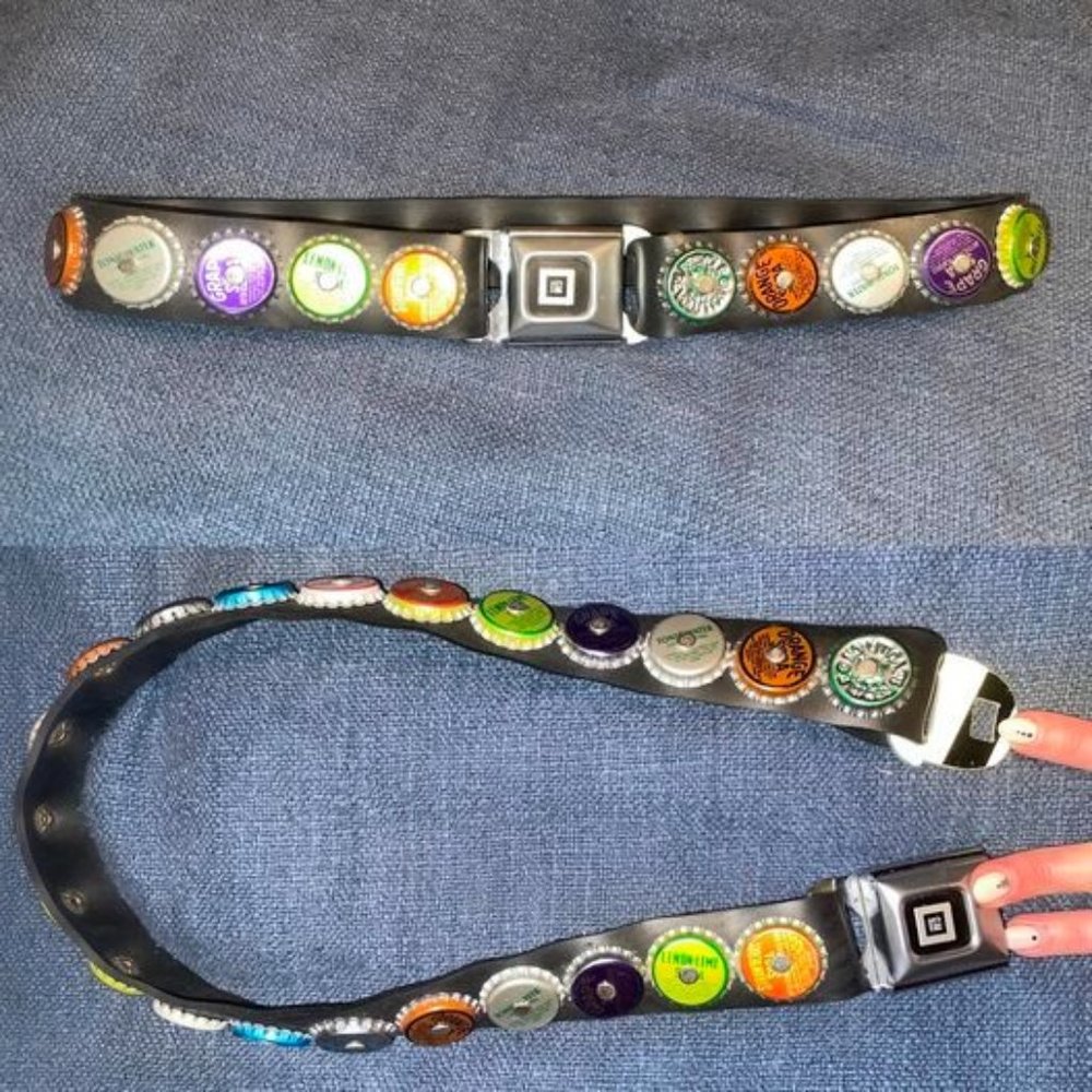 Vintage 90s bottle cap belt